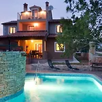 House Holiday home Cukrici